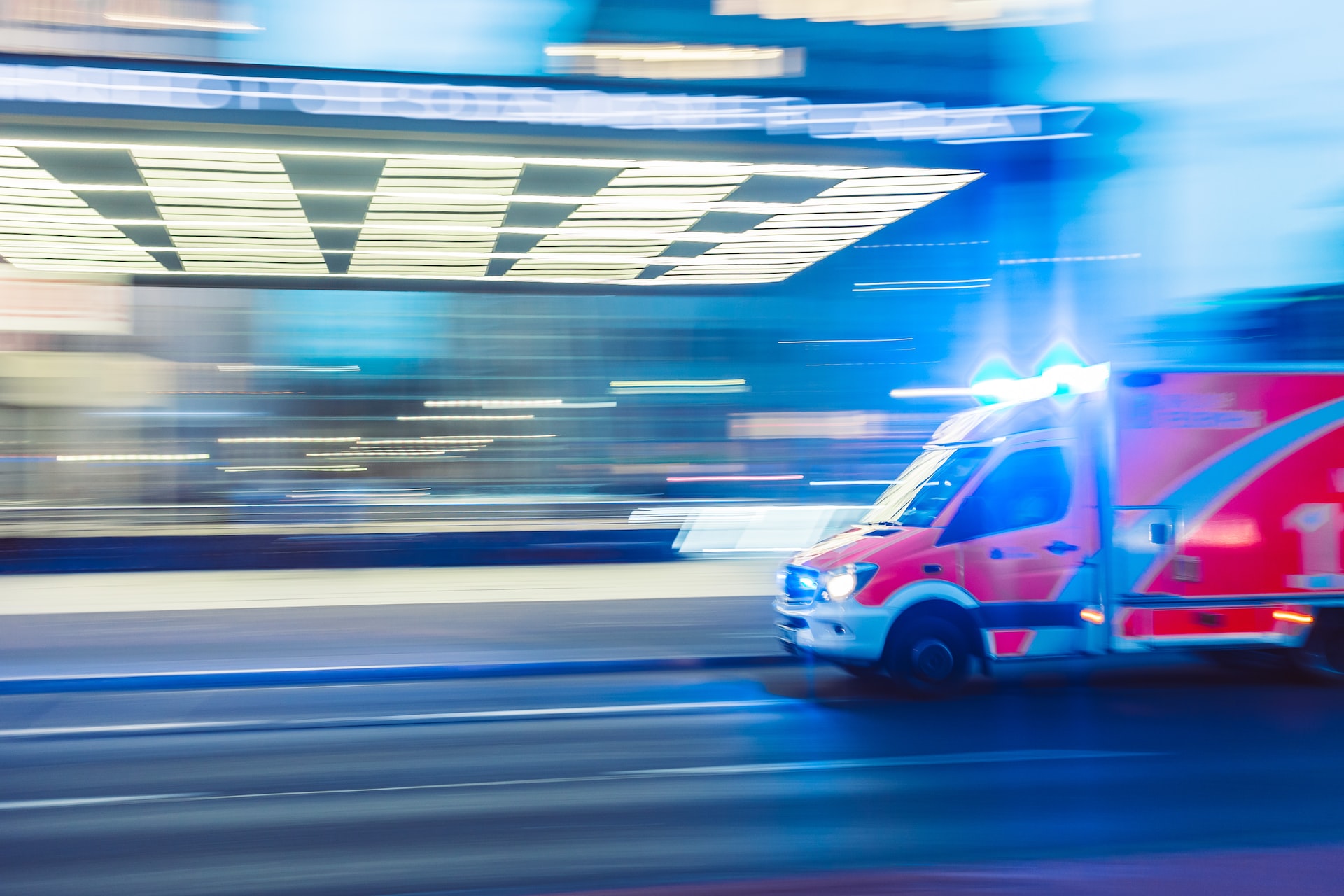 difference between medical malpractice and wrongful death - ambulance driving